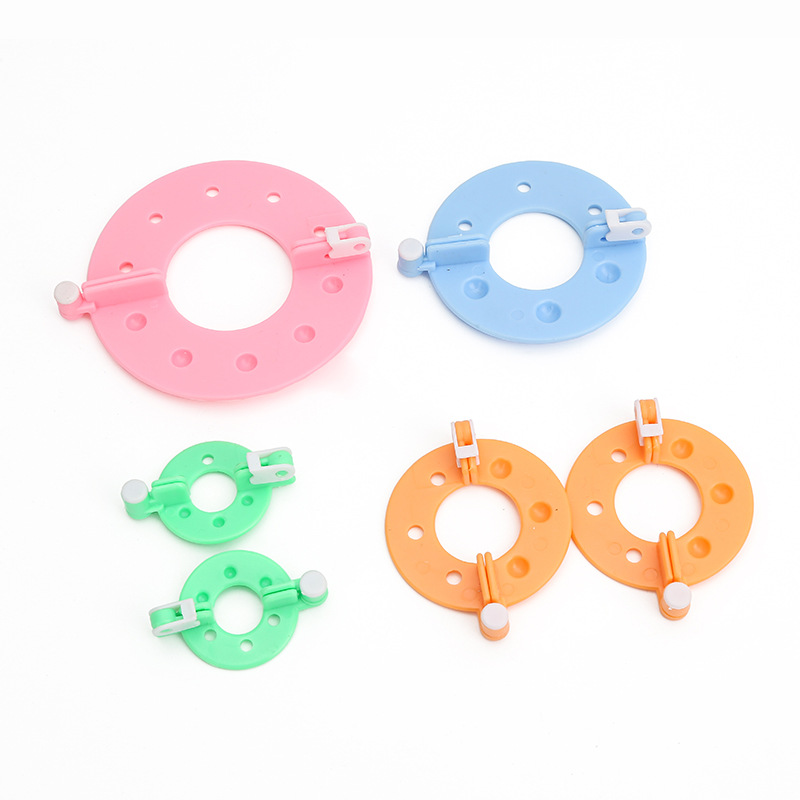 Pom Pom Maker Tool - Handmade yarn ball maker, hand made